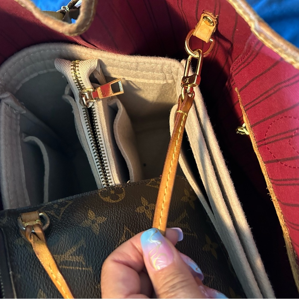 AUTHENTIC LOUIS VUITTON • Large Neverfull Tote & Pochette Patina Monogram Bag • - Picture 11 of 16
